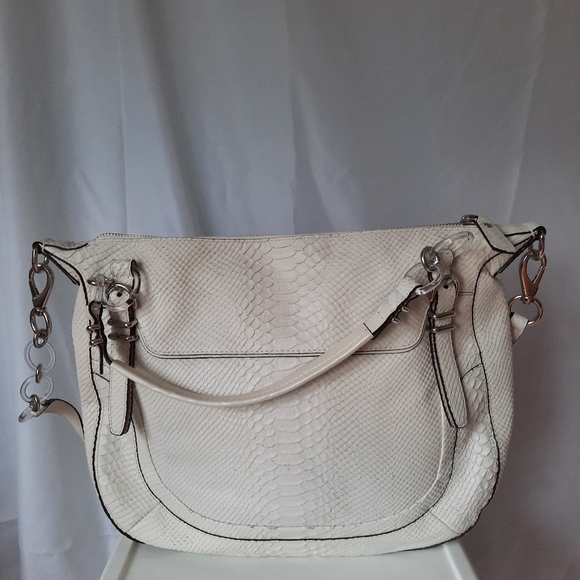 *BNWOT* White croc skin COACH purse - Picture 2 of 8